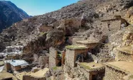 روستای زیبا و پلکانی پالنگان کردستان