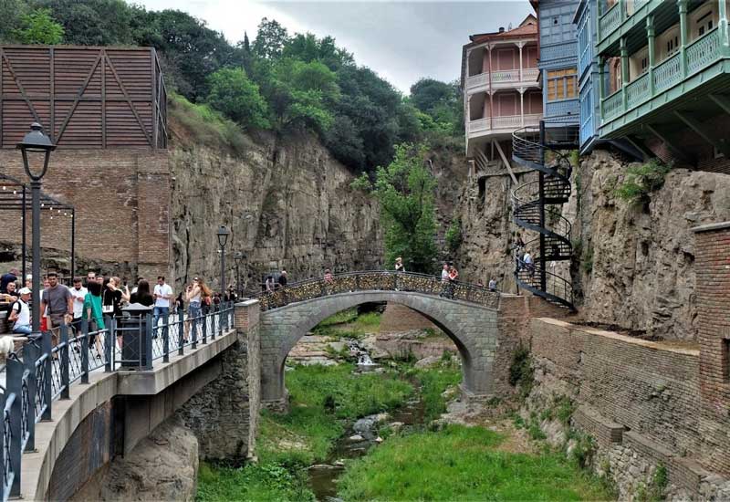 آب های درمانی تفلیس گرجستان 