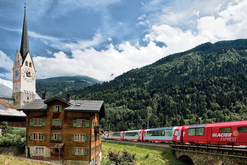 سوار بر لوکس‌ترین قطار سوئیس در سفری به مناظر تماشایی 