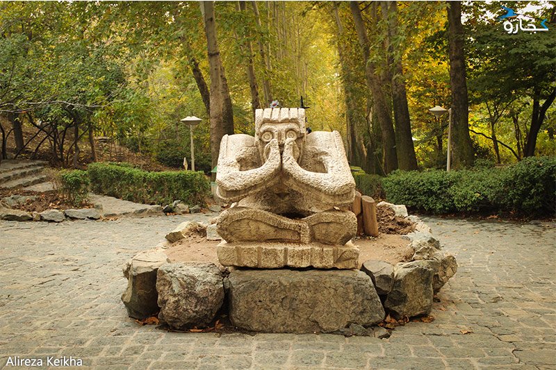 مجسمه متفکر، پارک جمشیدیه تهران، اثر ناصر هوشمند وزیری