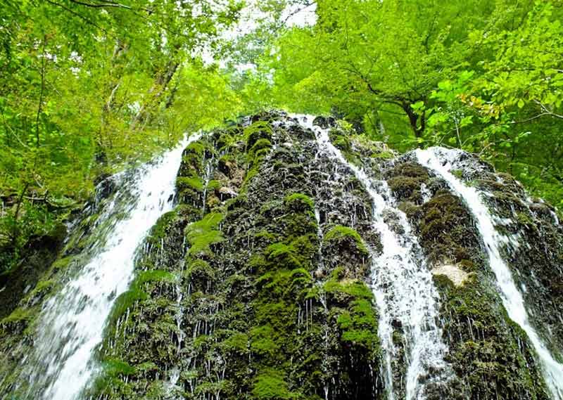 آبشار اسپه او بنادر تفریحی ایران