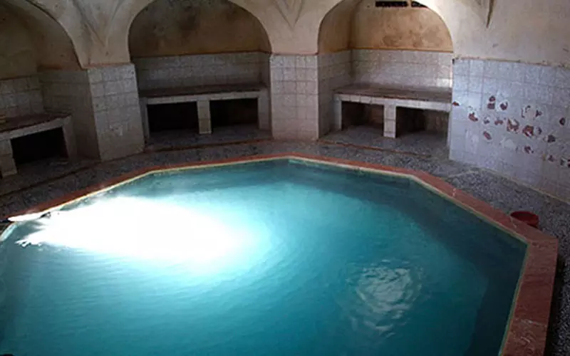 حمام شاه عباسی در شهر رینه