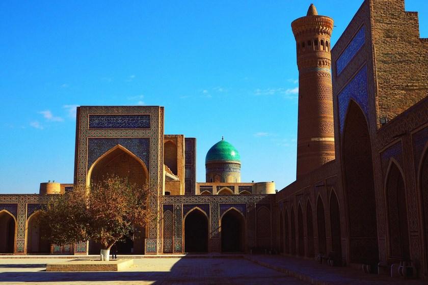 تور مجازی مناره‌های کالیان؛ تجلی معماری اسلامی در ازبکستان