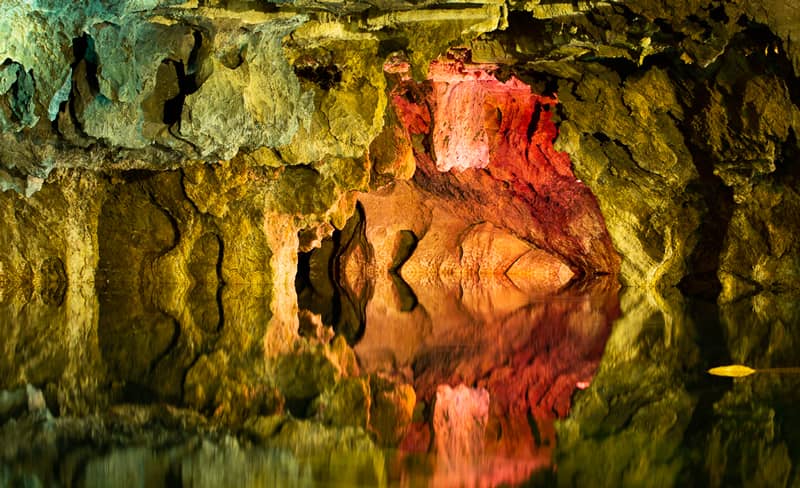 دیواره‌های غار علیصدر
