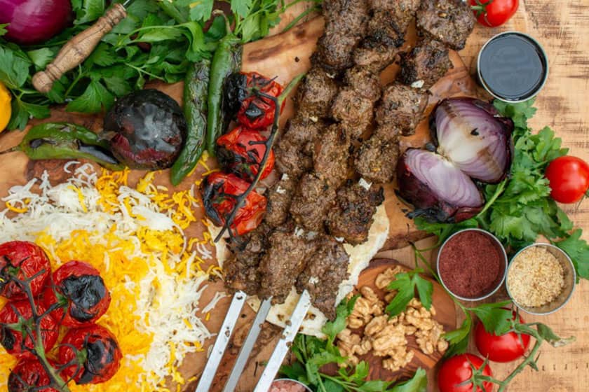 طرز تهیه کباب ترش؛ از غذاهای محلی شمال ایران 