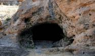 حفره‌های غار کرفتو