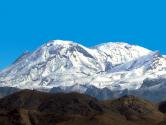 کوه تفتان سیستان پوشیده از برف از نمای دور