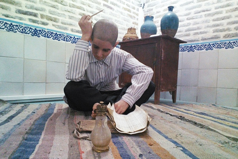 مانکن پسر درسخوان در موزه مردم‌‌شناسی رفسنجان
