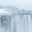 آبشار نیاگارای یخ زده