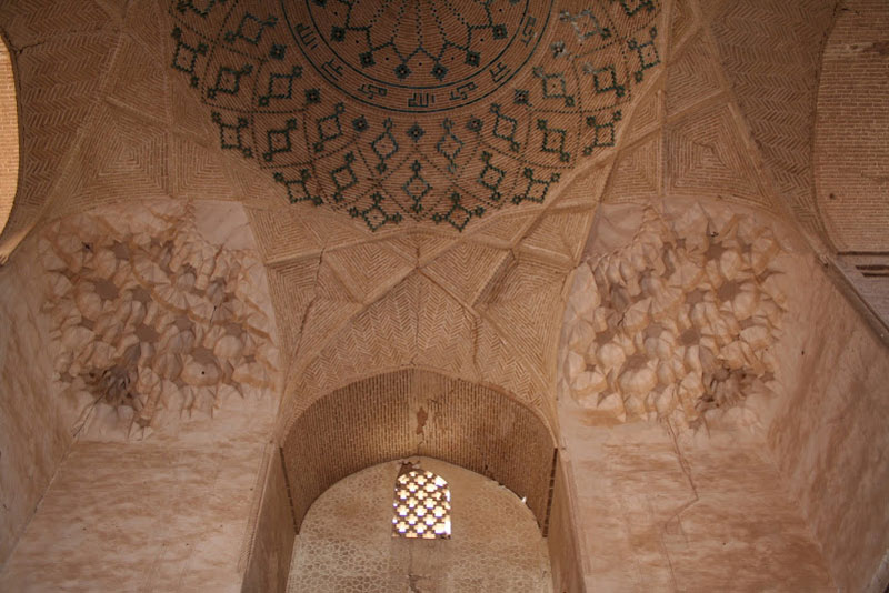 تزیینات فضای داخلی گنبد جبلیه کرمان