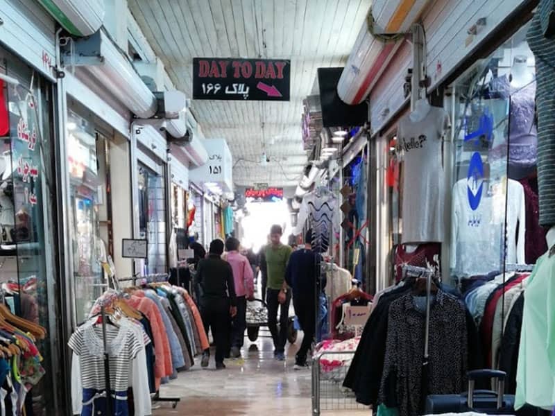 بازار سنتی فروش لباس