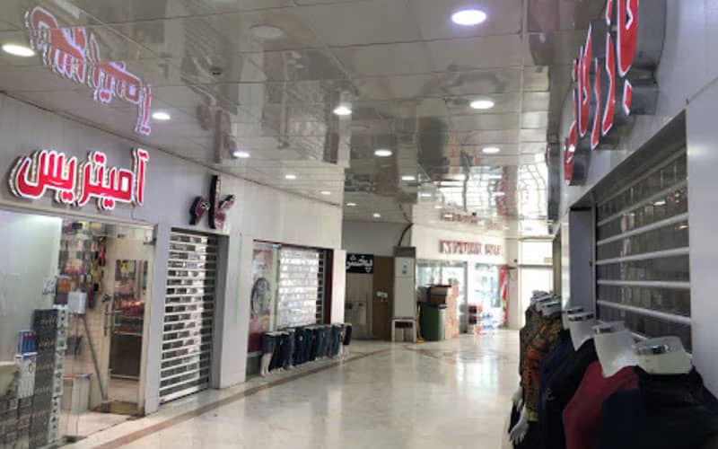 مرکز خرید فروش لباس زنانه
