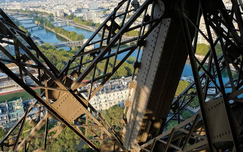 چشم انداز شهر پاریس از فراز برج ایفل