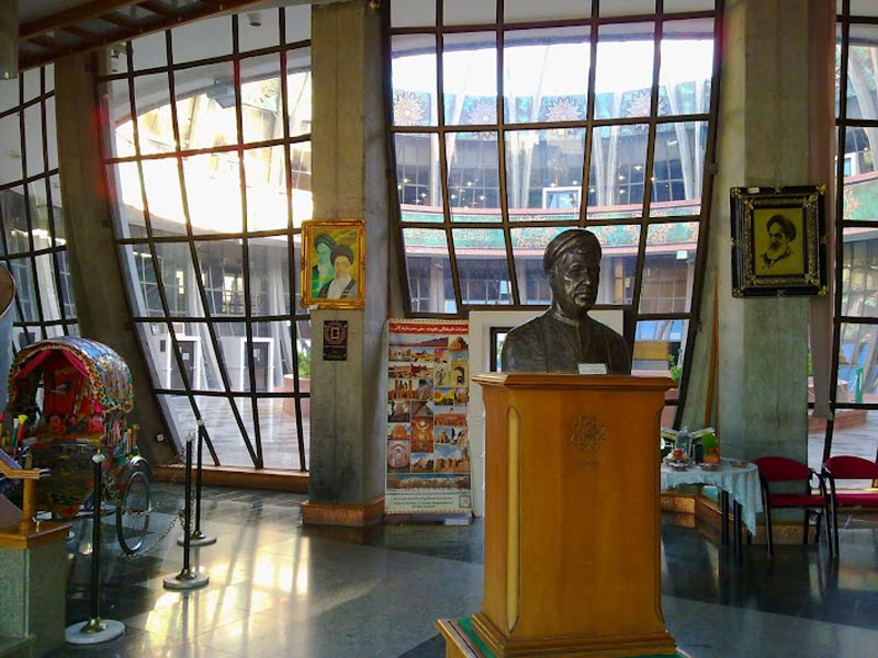 فضای داخلی موزه ریاست جمهوری رفسنجان
