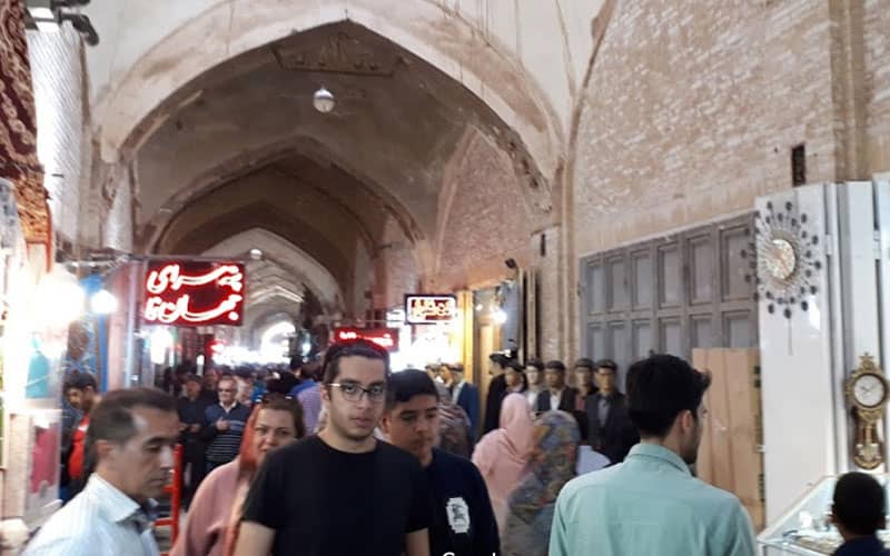ازدحام جمعیت در بازار کرمان