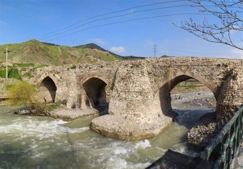 پل تاریخی جاجرود بر رودخانه جاجرود