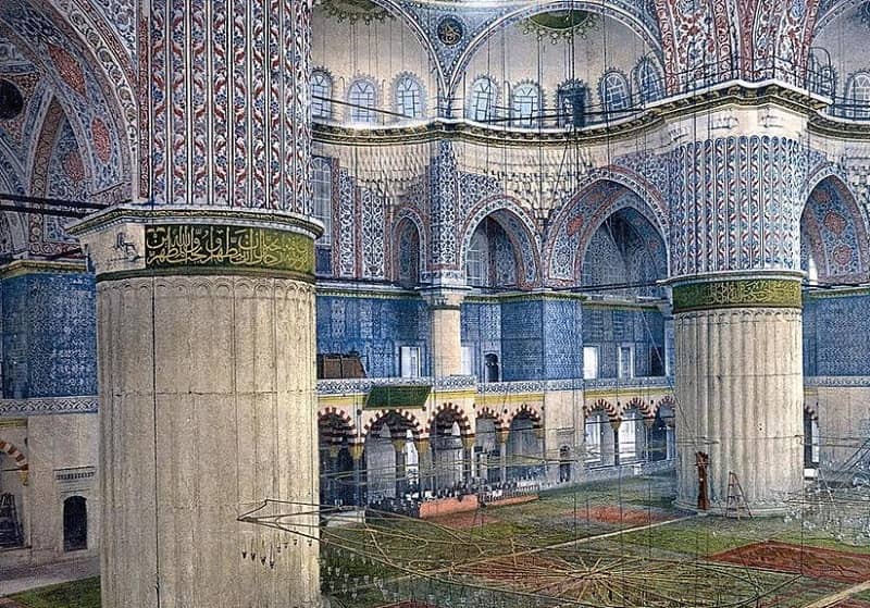 شبستان مسجد آبی