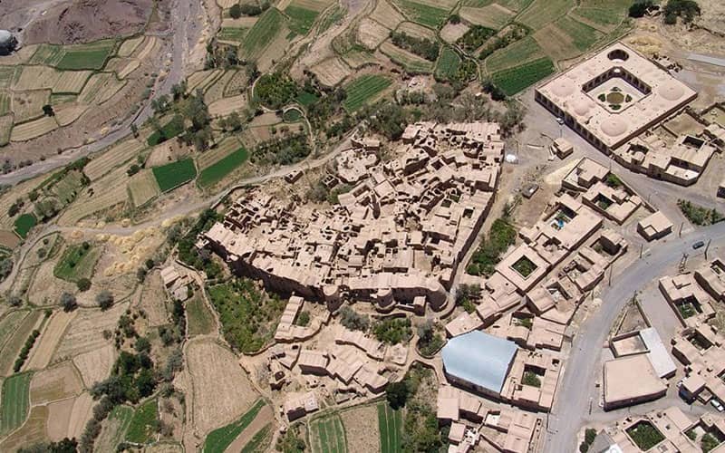 عکس هوایی از خانه های خشتی روستایی