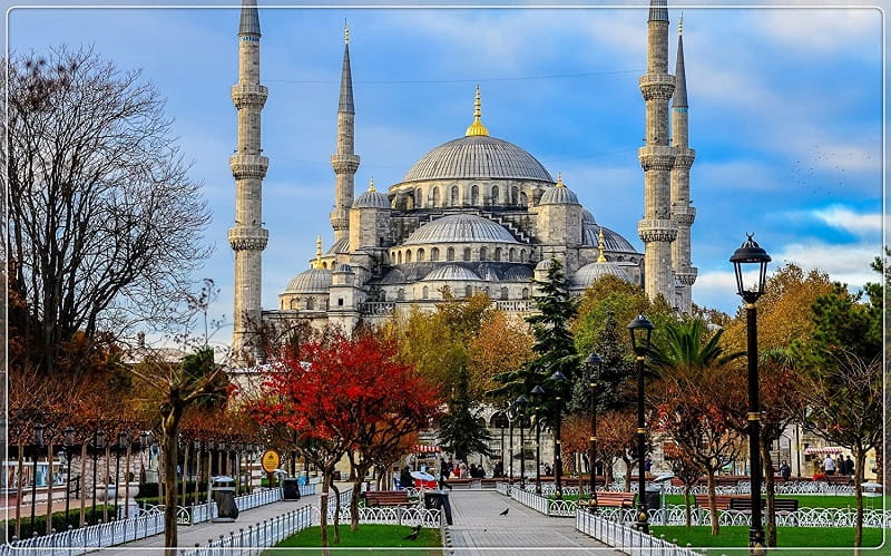 زمان بازدید از مسجد سلطان احمد استانبول