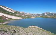 دریاچه ای در دل کوهستان