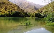 دریاچه ای پرآب