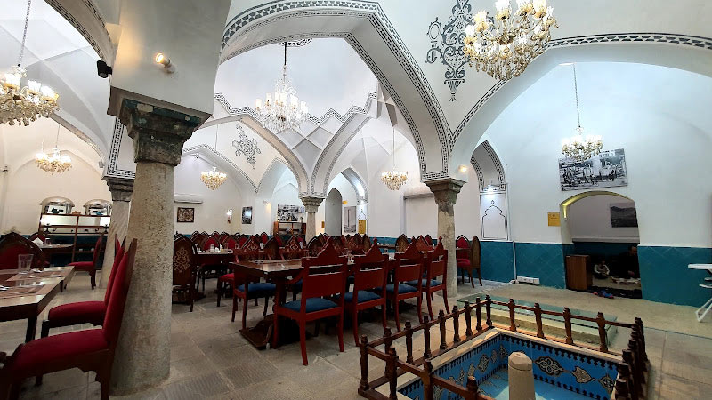 رستوران تاریخی حمام گپ خرم آباد