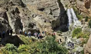 آبشار مسیر آهار و شکراب