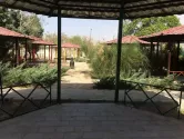 آلاچیق‌های بوستان ریحانه پارک چیتگر