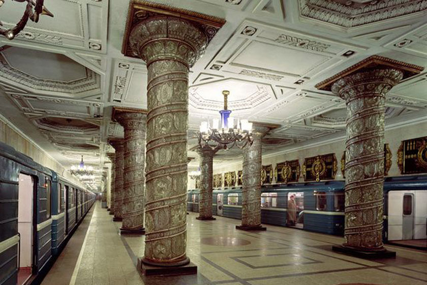 زیباترین ایستگاه های متروی سن پترزبورگ را بشناسید