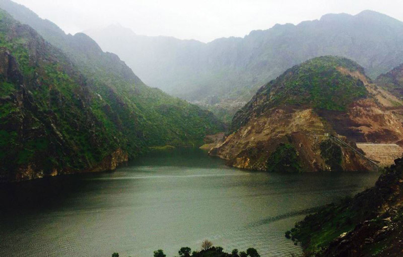طبیعت زیبا و دریاچه نزدیک روستای هجیج