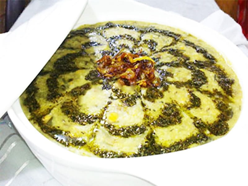 طرز تهیه آش دوغ شیرازی