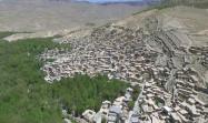 روستای دشتک در کوهپایه های سرسبز تنگ بستانک