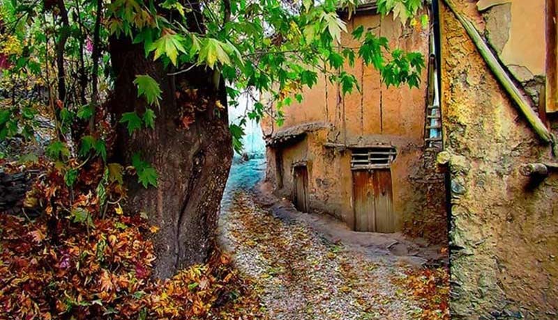 طبیعت پاییزی زیبا در روستای اندرخ مشهد