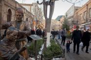 مجسمه سلمونی در خیابان تربیت تبریز