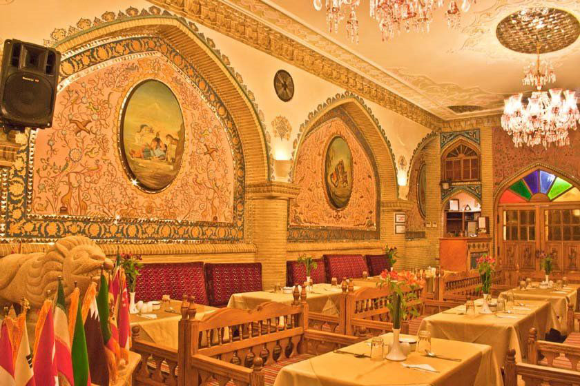 معرفی پنج رستوران محبوب در تهران برای شکم گردی