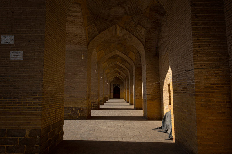 راهروهای مسجد جامع عتیق شیراز
