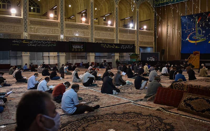 مراسم دعا در مهدیه تهران