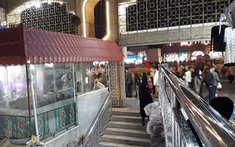 پله های بازار امین مشهد