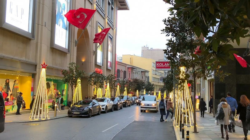 خیابان نیشان تاشی و مرکز خرید سیتیز