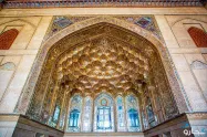 کاشی‌کاری در کاخ چهلستون اصفهان