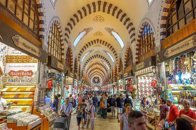 معماری بازار ادویه استانبول