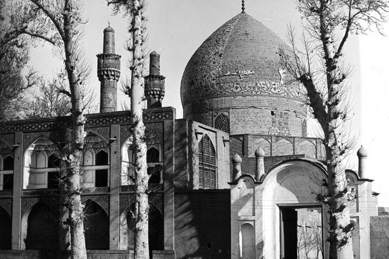 مدرسه چهارباغ اصفهان در ۱۸۷۰