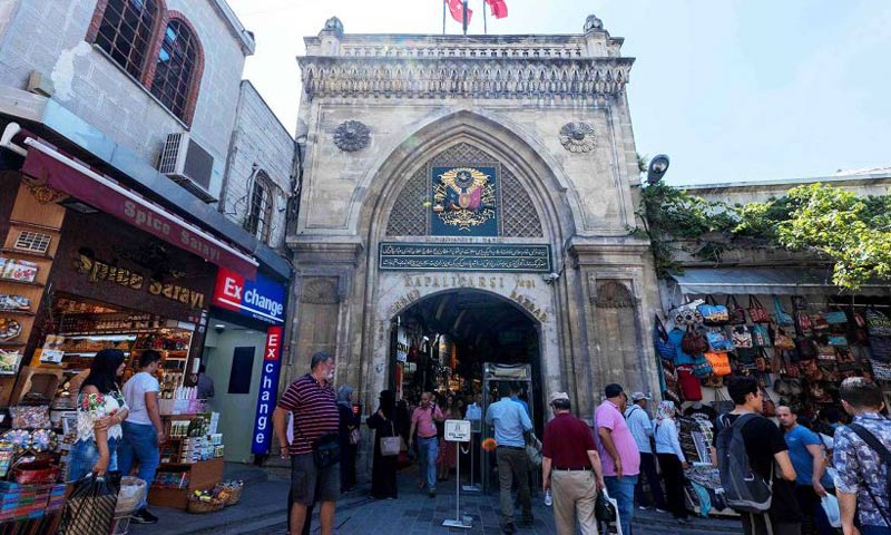 ورودی بازار کاپالی چارشی استانبول