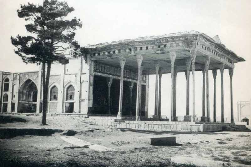 کاخ چهلستون اصفهان در روزگار قدیم