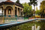 کلاه فرنگی زمان قاجار در باغ موزه قصر