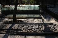 تزیینات سنگ قبرهای آرامستان ظهیرالدوله