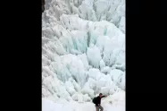 آبشار یخی روستای سنگان