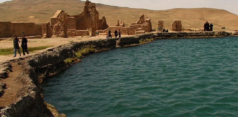 دریاچه تخت سلیمان