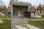 قبر زوج مسیحی در قبرستان دولاب 