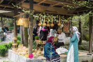 فروش صنایع دستی در موزه میراث روستایی گیلان